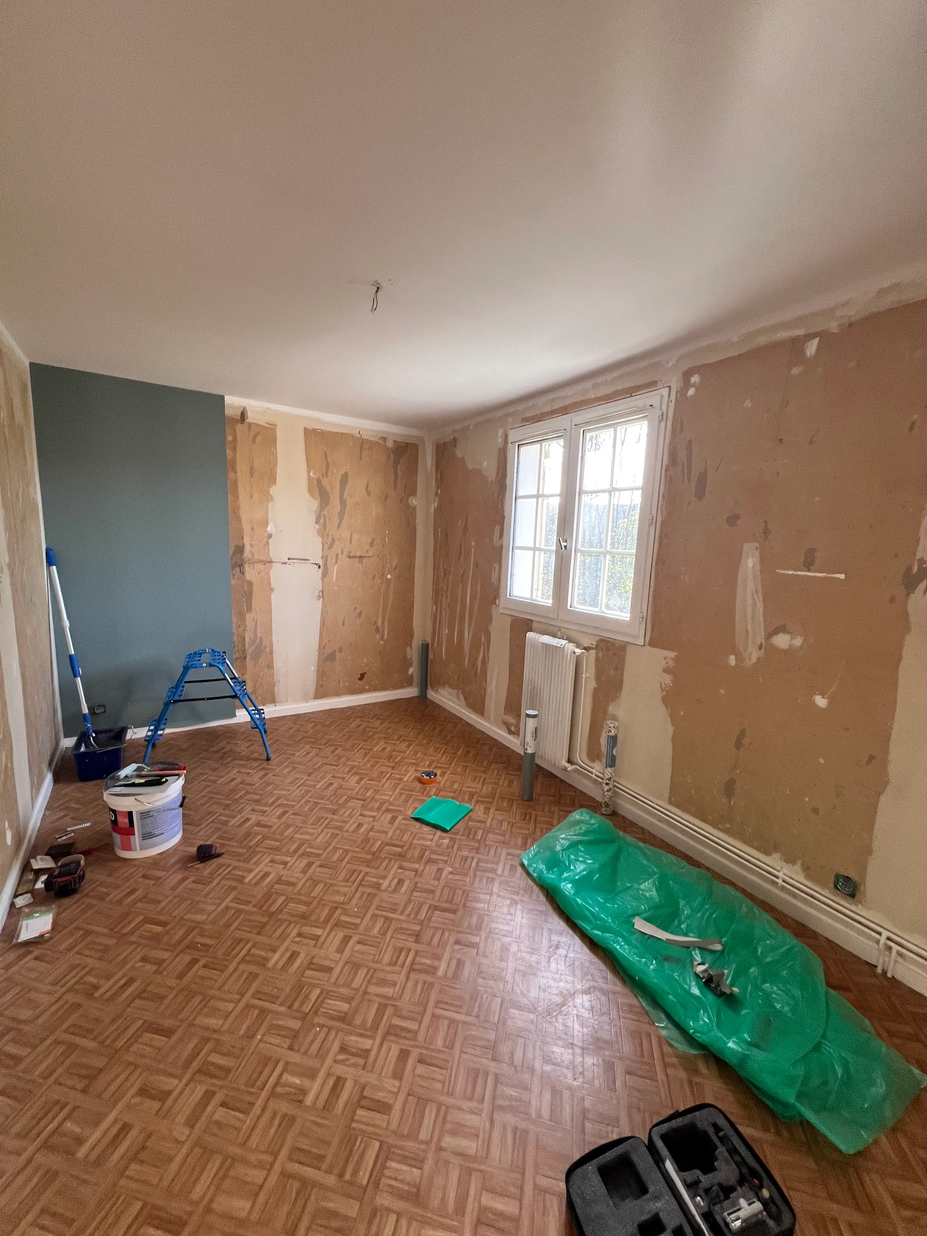 Toiture en ardoise avant rénovation